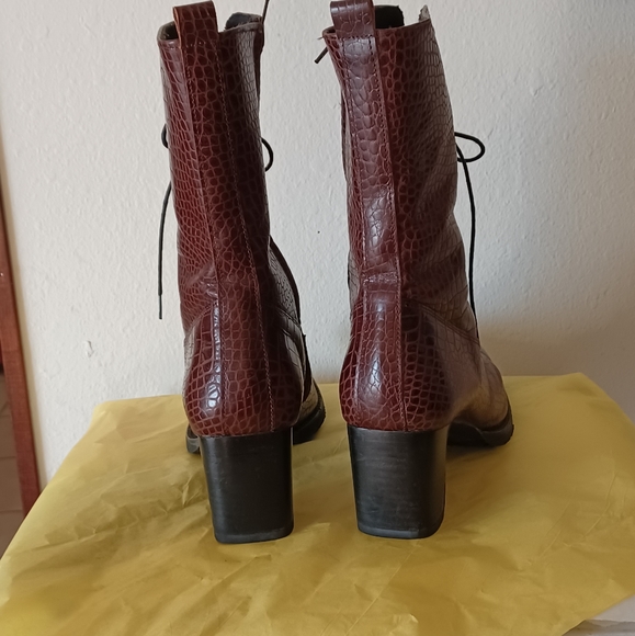 Rock and Roll Lace Up Women's Boots Size  9 - Picture 4 of 9